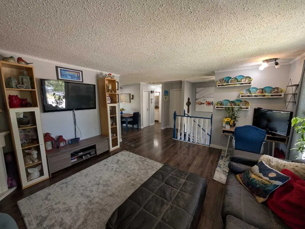 112 Sprague Way SE Medicine Hat AB T1B 2K3