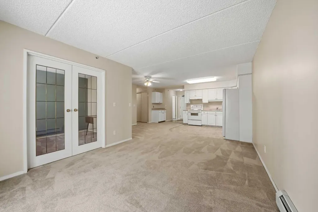 4522 47a Avenue Red Deer AB T4N 3R3