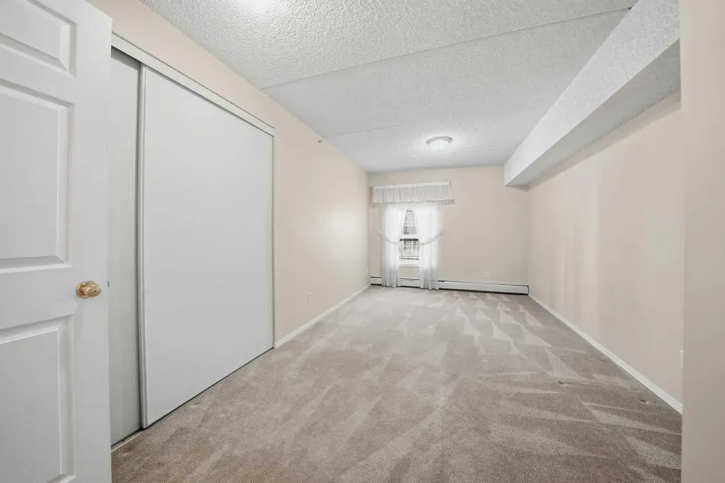 4522 47a Avenue Red Deer AB T4N 3R3