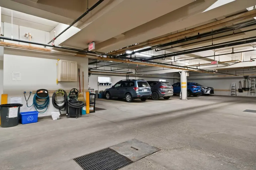 4522 47a Avenue Red Deer AB T4N 3R3