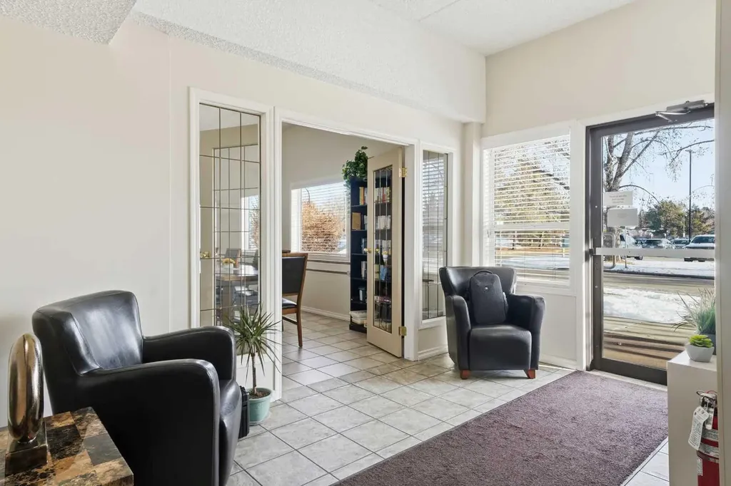 4522 47a Avenue Red Deer AB T4N 3R3