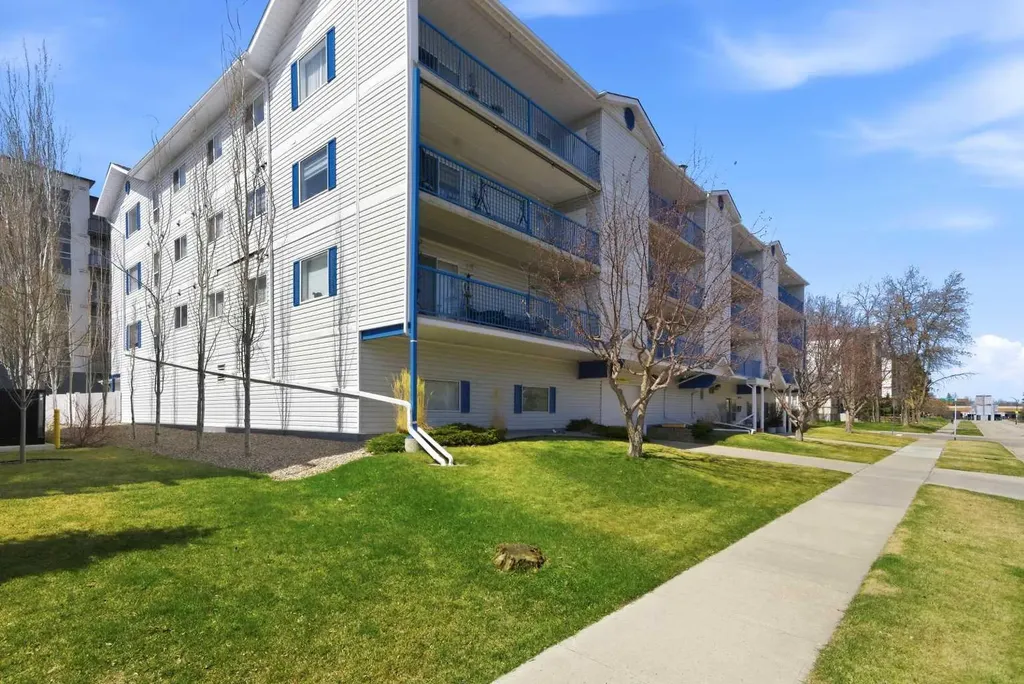 4522 47a Avenue Red Deer AB T4N 3R3