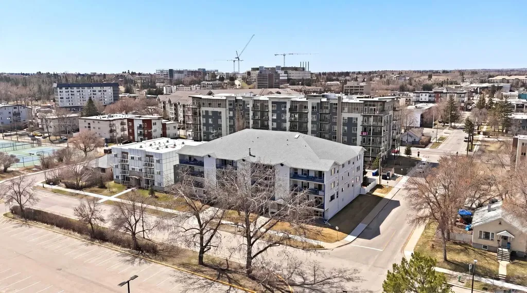 4522 47a Avenue Red Deer AB T4N 3R3