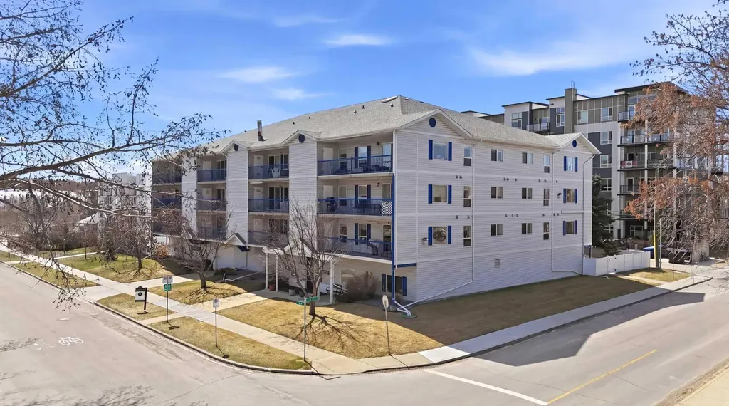 4522 47a Avenue Red Deer AB T4N 3R3
