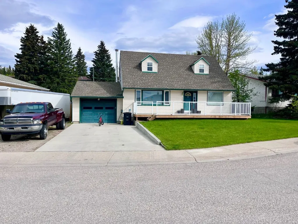 152 Lodgepole Hinton AB T7V 1E3