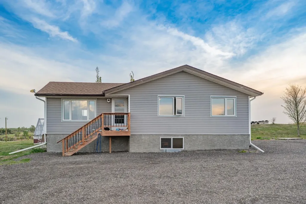 253047 Range Road 253 Rural Wheatland County AB T1P0W1