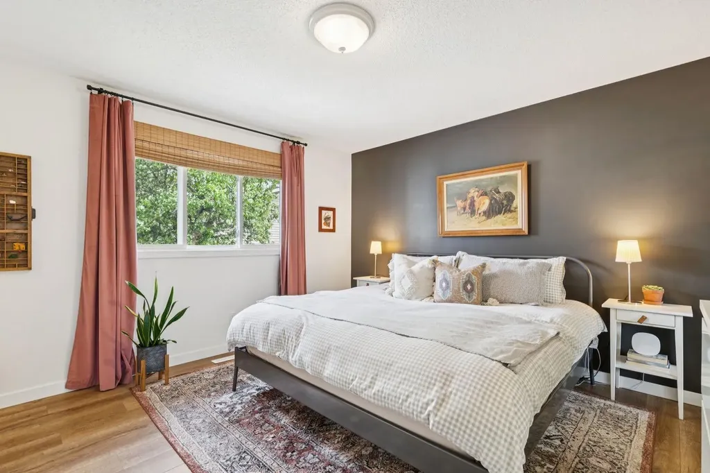 432 Queensland Road SE Calgary AB T2J4G9