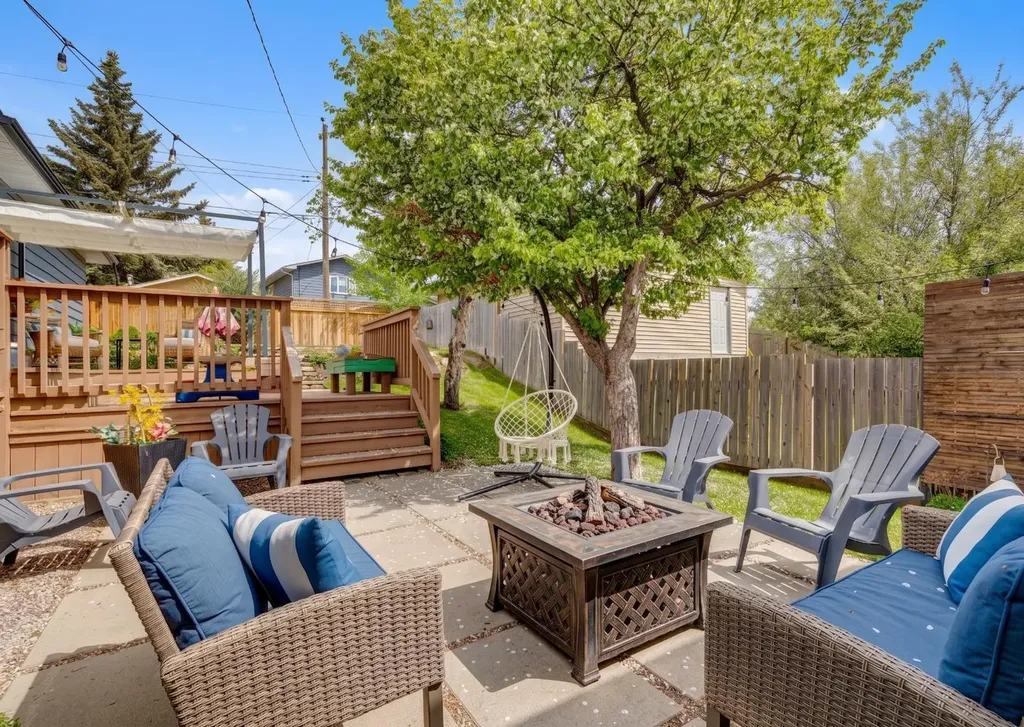 432 Queensland Road SE Calgary AB T2J4G9