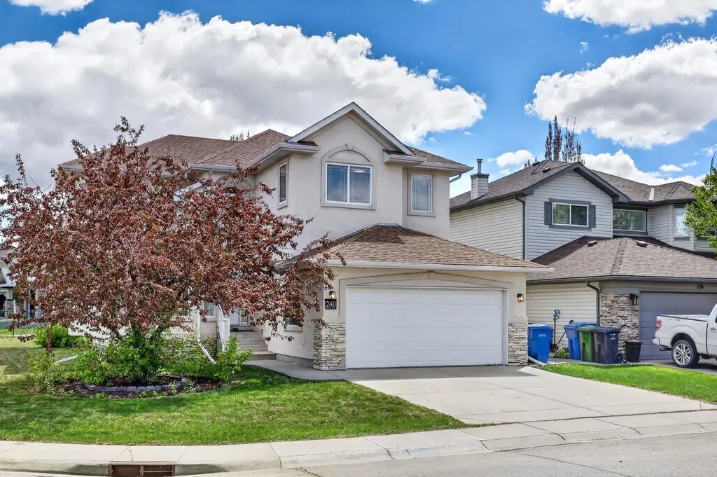 240 Cove Drive Chestermere AB T1X 1E5