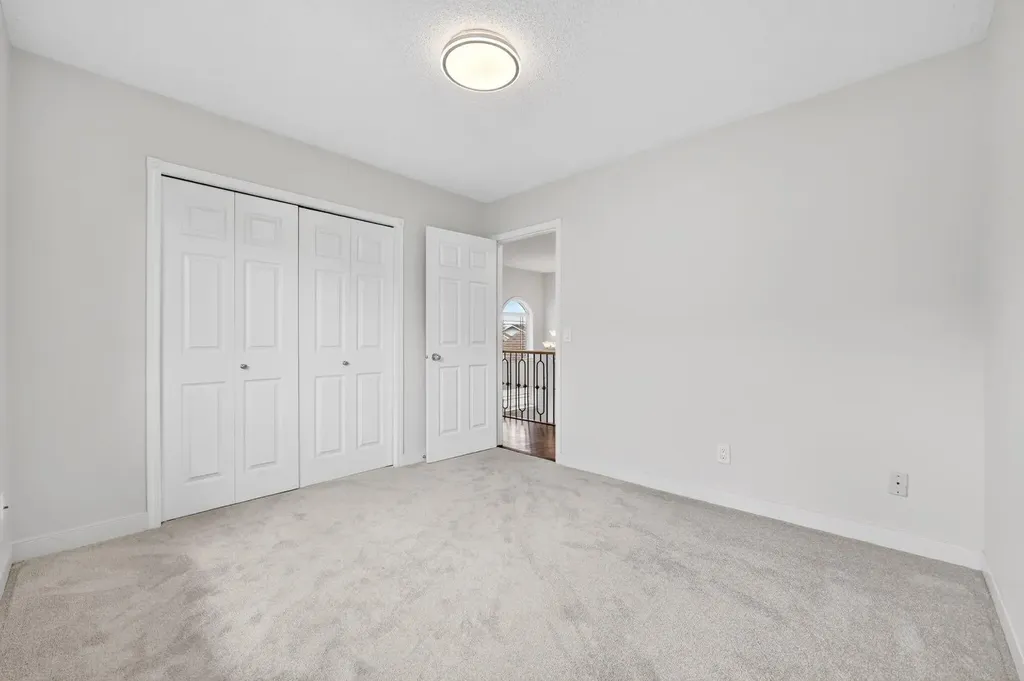 240 Cove Drive Chestermere AB T1X 1E5