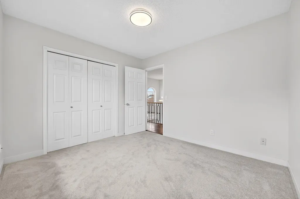 240 Cove Drive Chestermere AB T1X 1E5