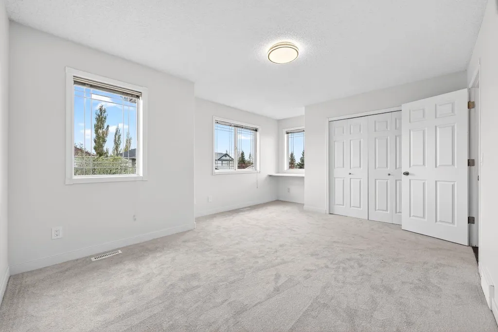 240 Cove Drive Chestermere AB T1X 1E5