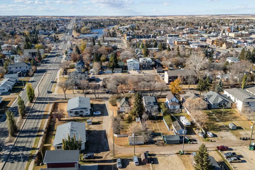 4807 C 47 Street Camrose AB T4V 1J7