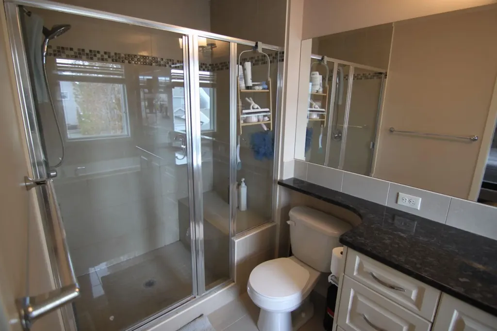 2064 New Brighton Grove SE Calgary AB T2Z 1G1