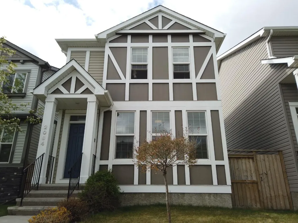 2064 New Brighton Grove SE Calgary AB T2Z 1G1