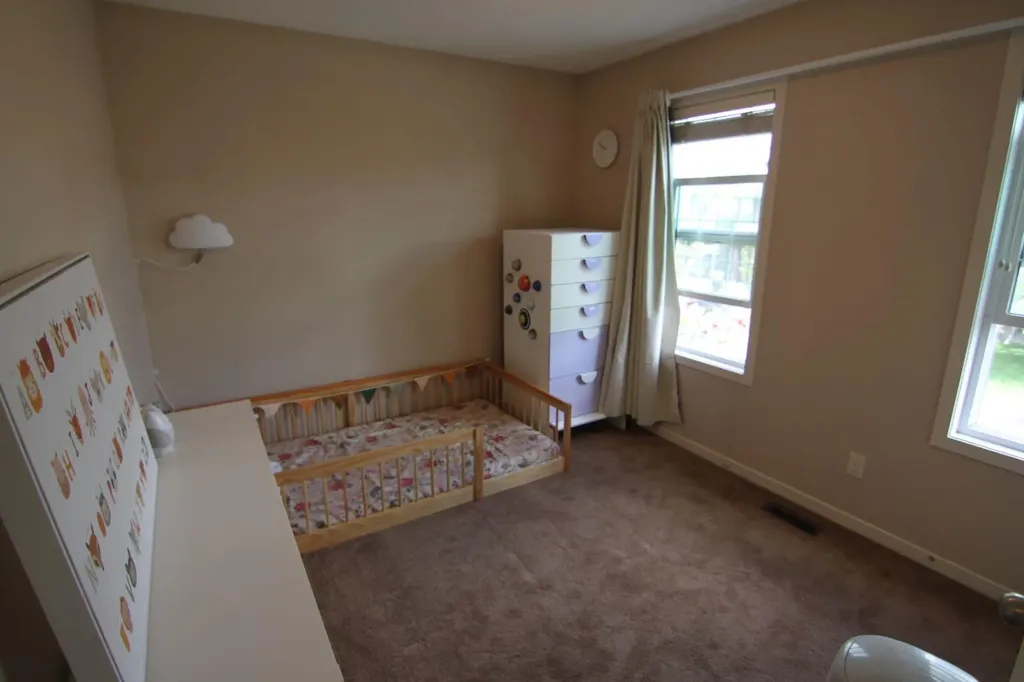 2064 New Brighton Grove SE Calgary AB T2Z 1G1