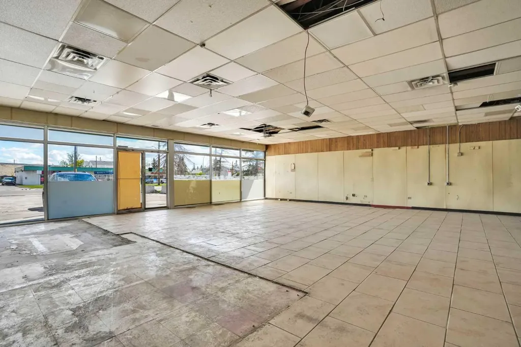 7233 Ogden Road SE Calgary AB T2C 1B7
