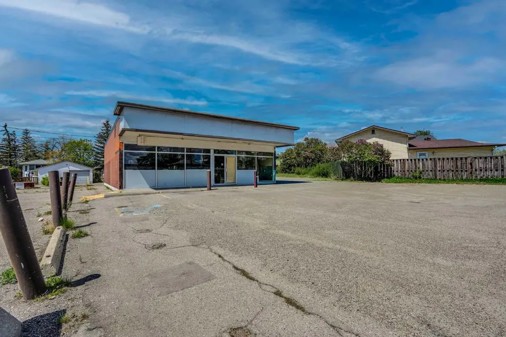 7233 Ogden Road SE Calgary AB T2C 1B7