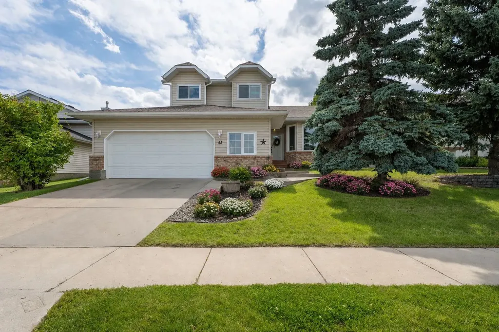 43 Westridge Drive Okotoks AB T1S1N3
