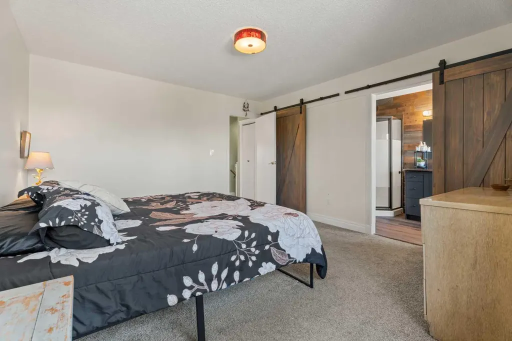 43 Westridge Drive Okotoks AB T1S1N3