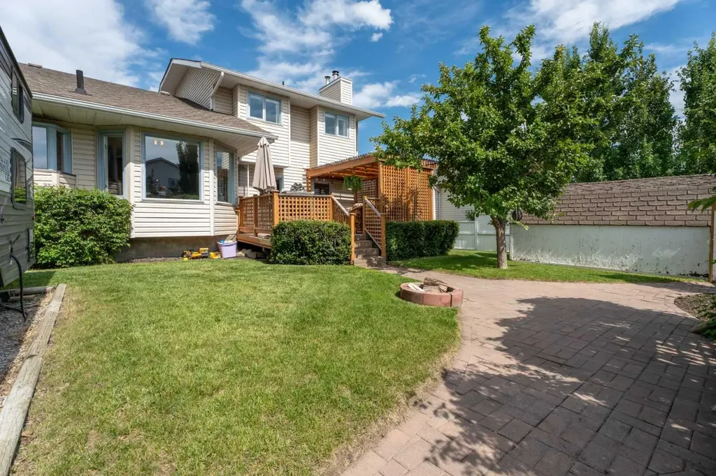 43 Westridge Drive Okotoks AB T1S1N3
