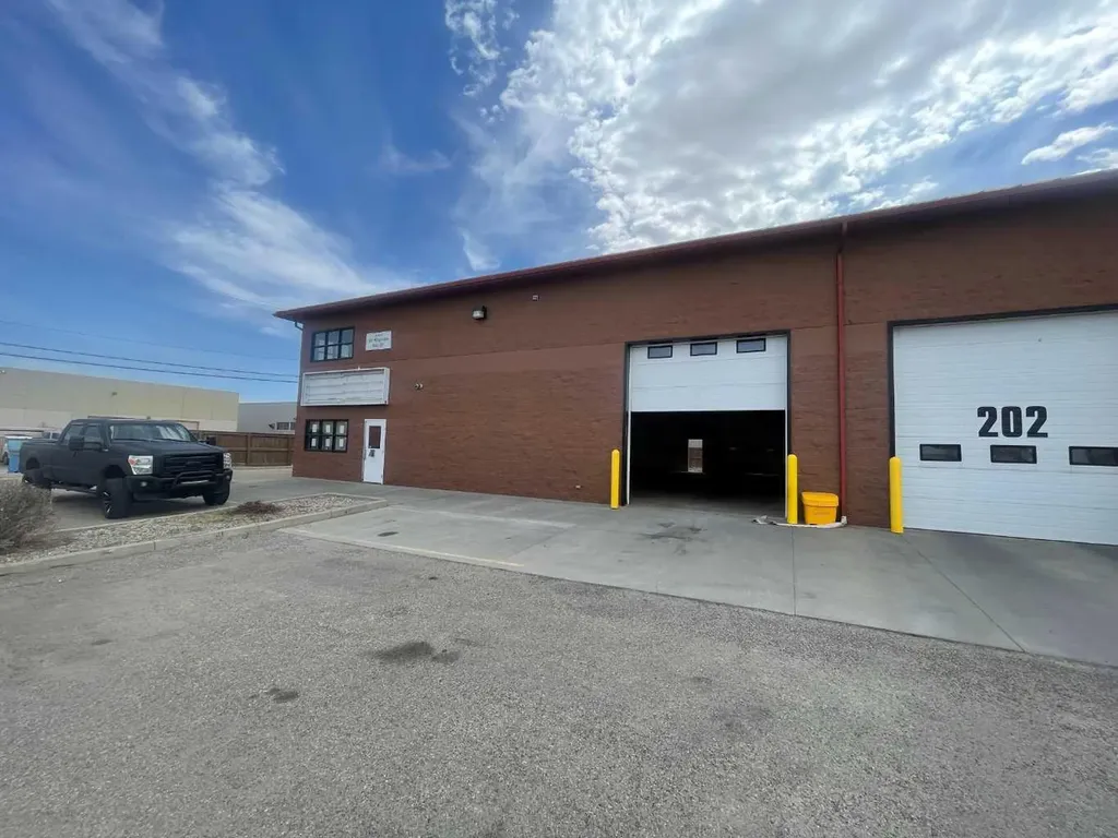 541 Kingsview Way Airdrie AB T4A0C9