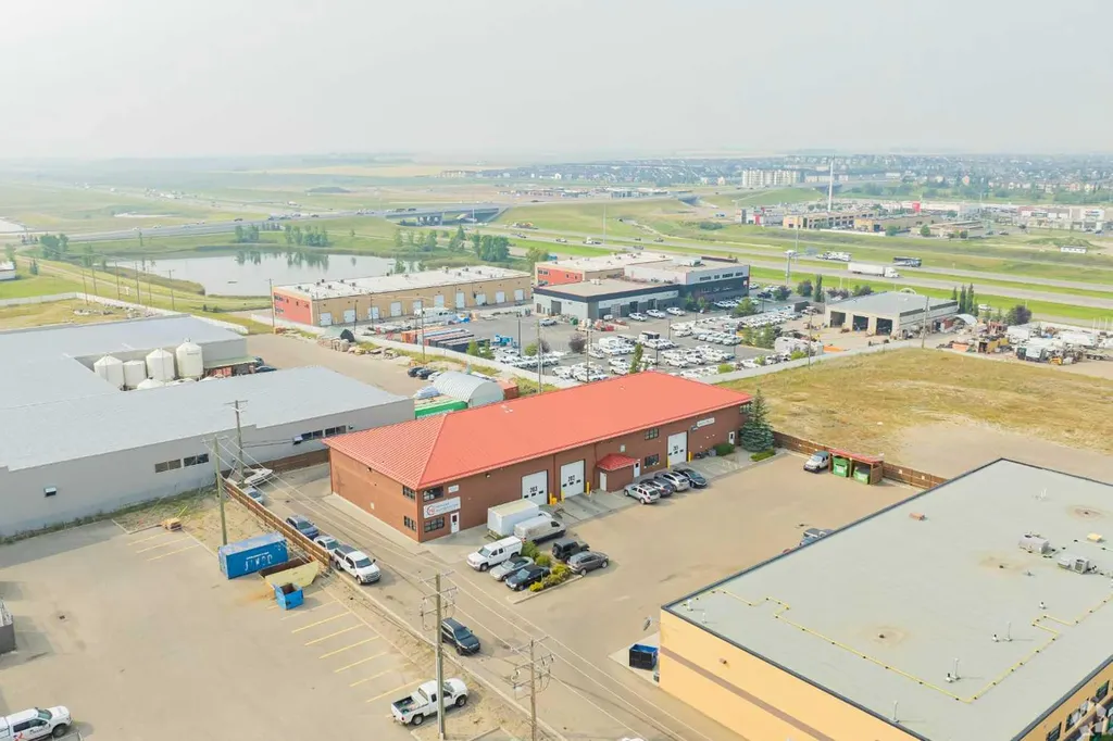 541 Kingsview Way Airdrie AB T4A0C9