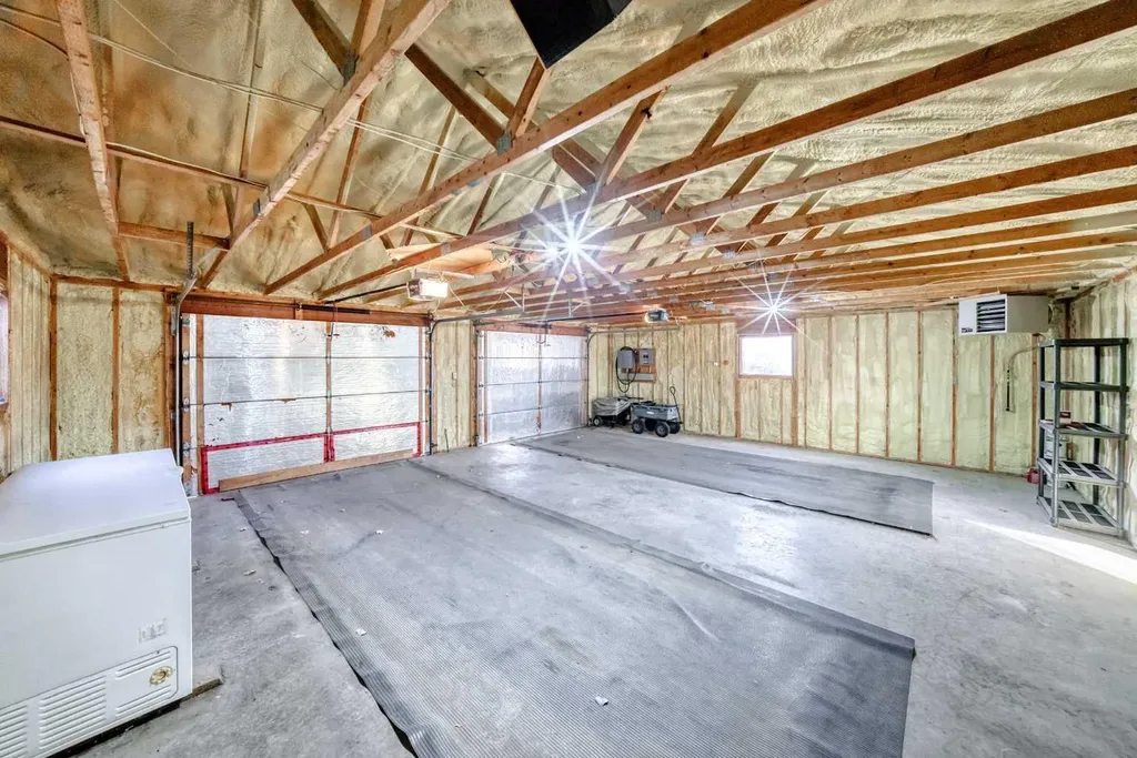 32276 Highway 2 A Rural Mountain View County AB T4H 1T8