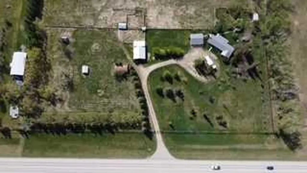 32276 Highway 2 A Rural Mountain View County AB T4H 1T8