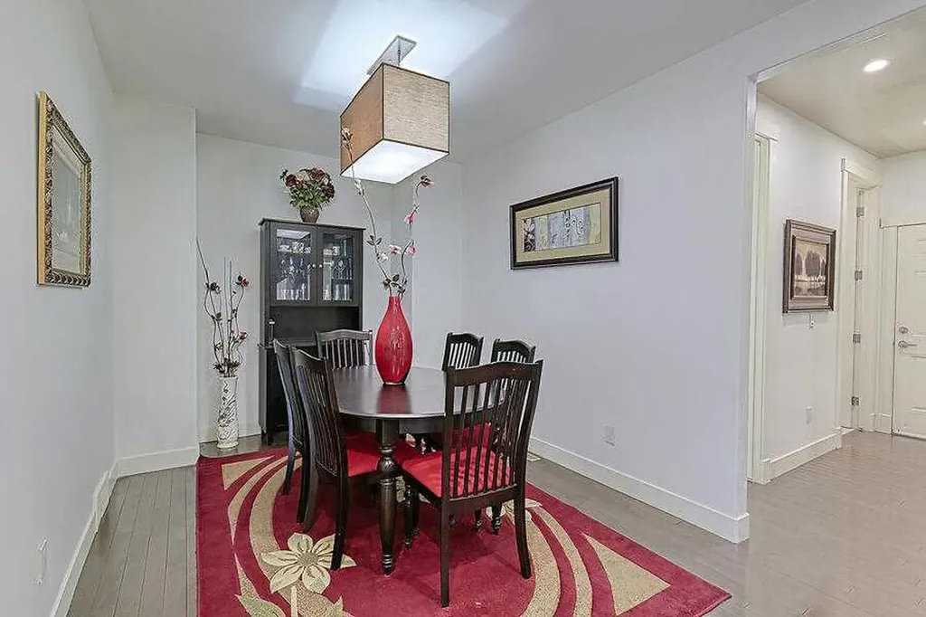 16 Rockcliff Point NW Calgary AB T3G 5Z4