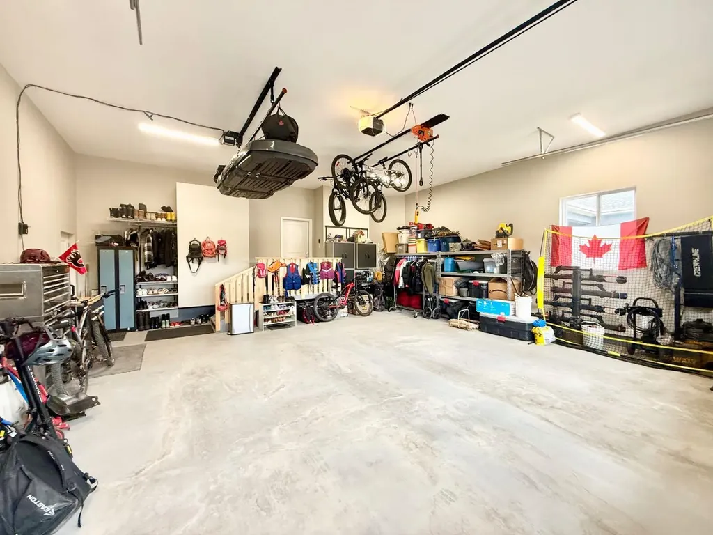 108 Trestle Place Hinton AB T7V0B8