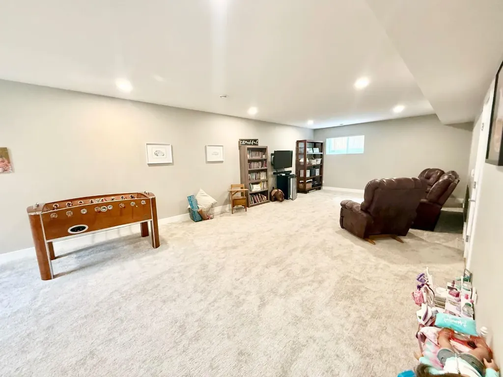 108 Trestle Place Hinton AB T7V0B8