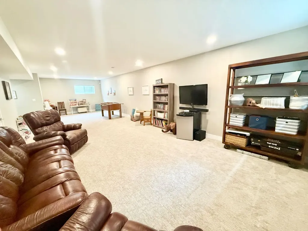 108 Trestle Place Hinton AB T7V0B8