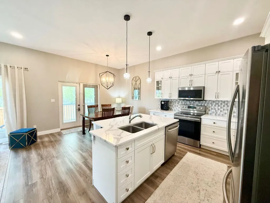 108 Trestle Place Hinton AB T7V0B8