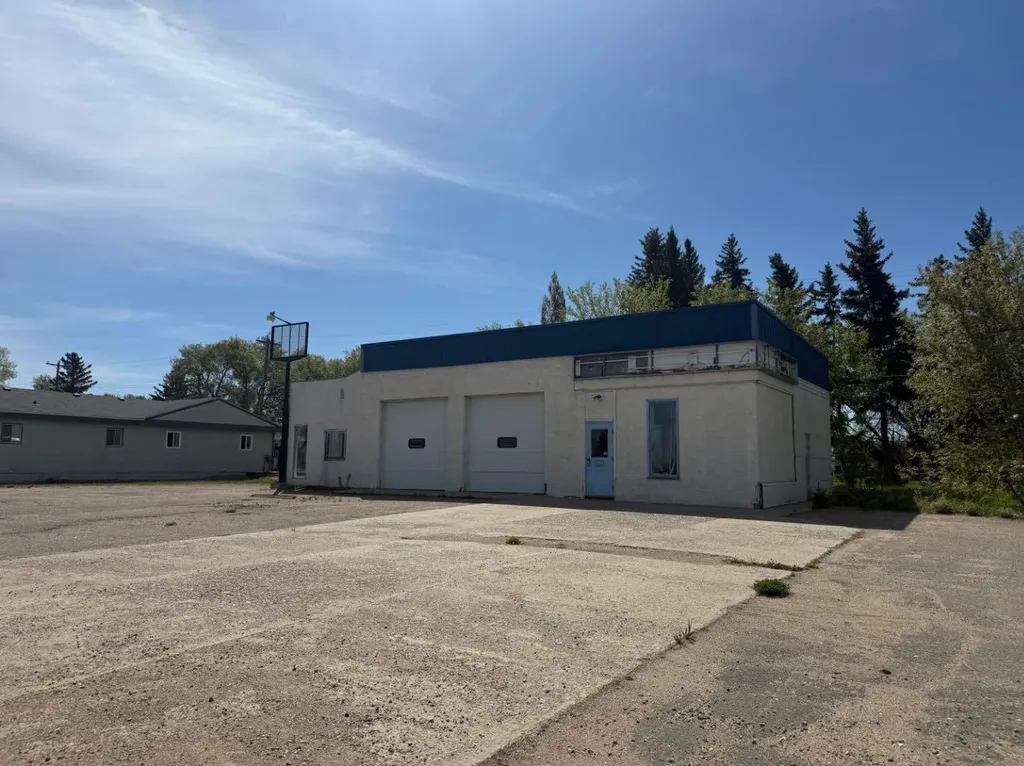 5413 College Drive Vermilion AB T9X 1X8