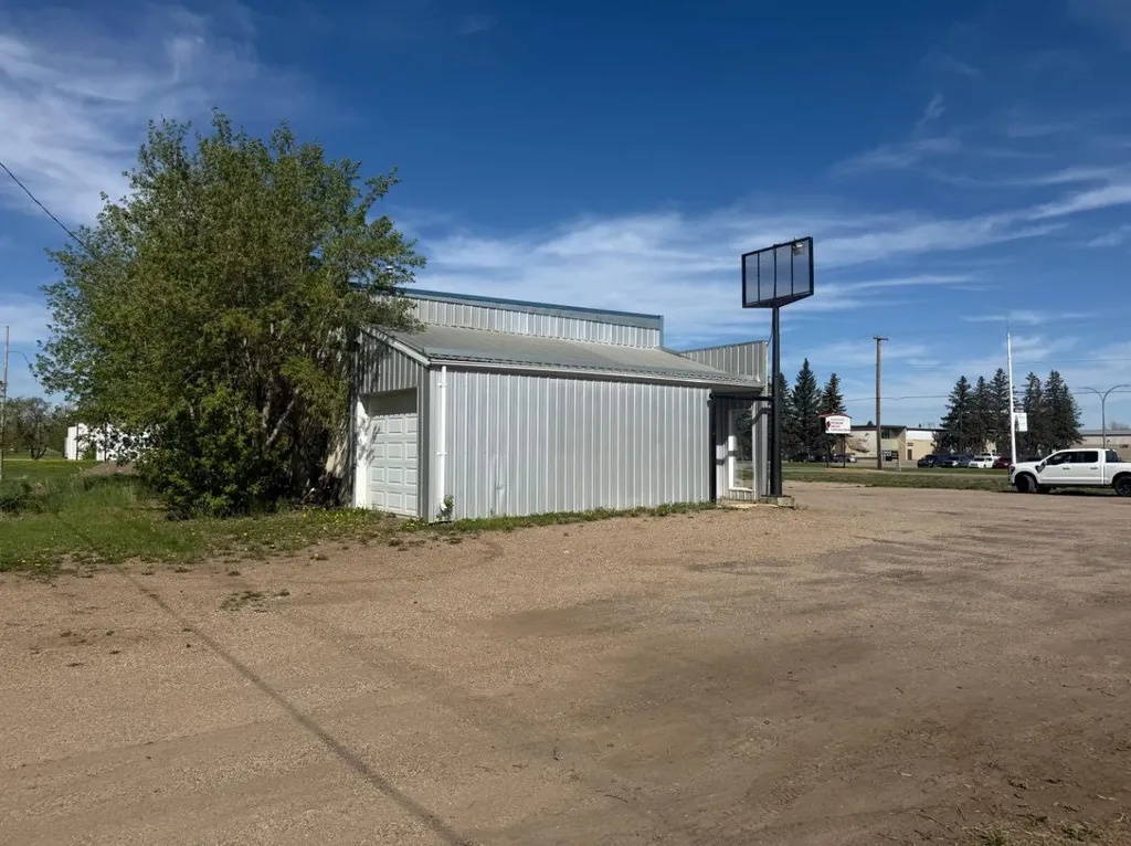 5413 College Drive Vermilion AB T9X 1X8