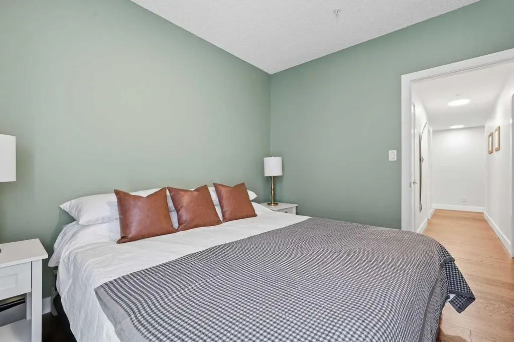 532 5 Avenue NE Calgary AB T2E 0L2
