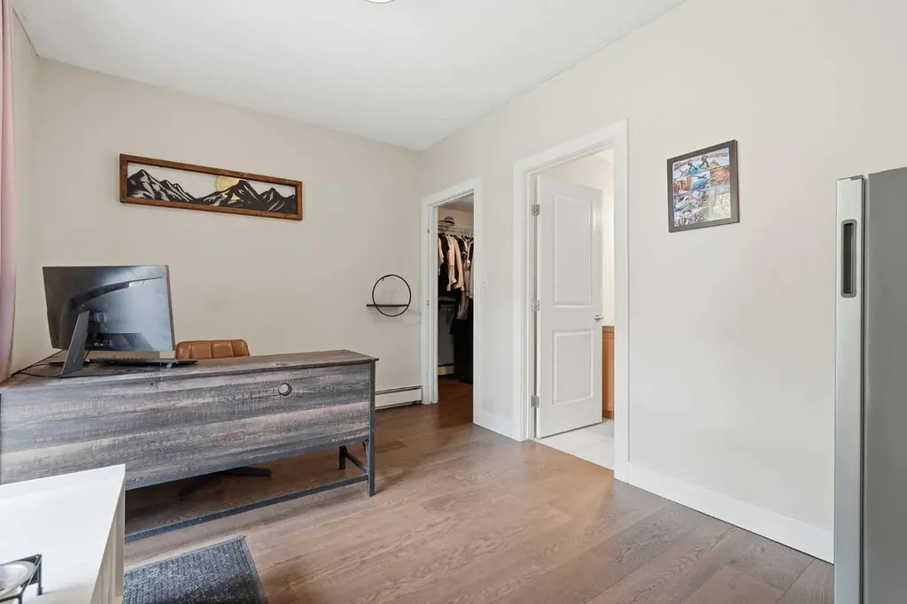 532 5 Avenue NE Calgary AB T2E 0L2