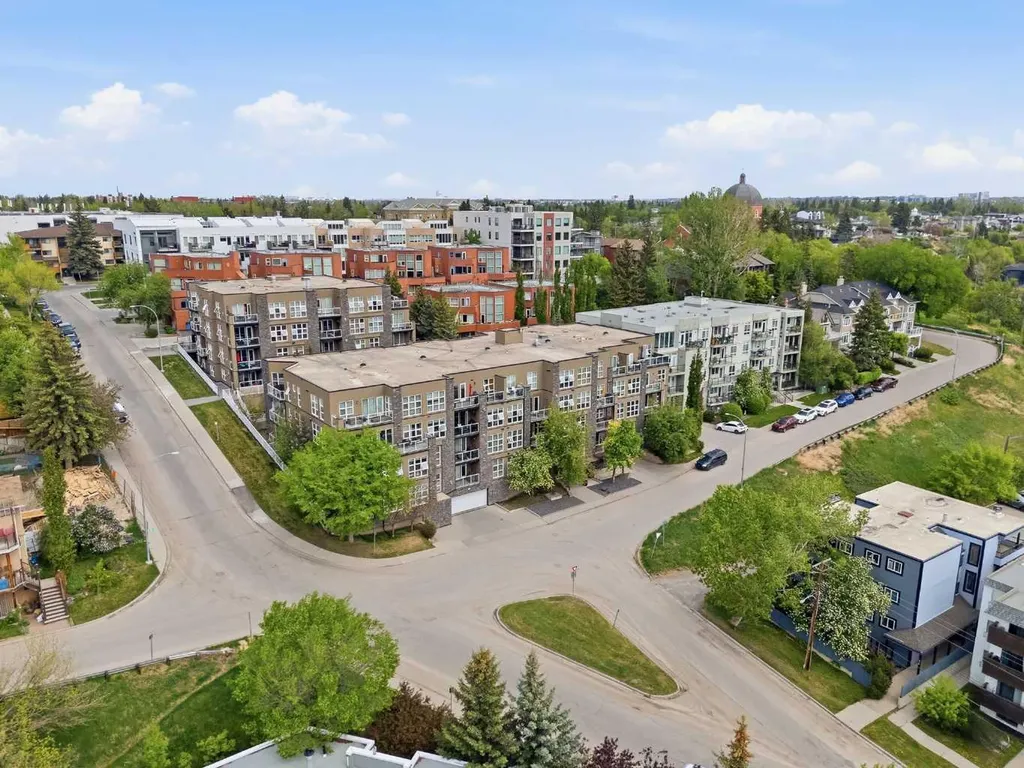 532 5 Avenue NE Calgary AB T2E 0L2