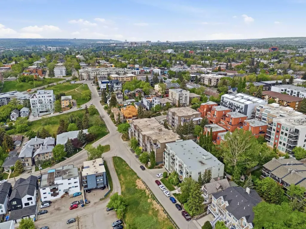 532 5 Avenue NE Calgary AB T2E 0L2
