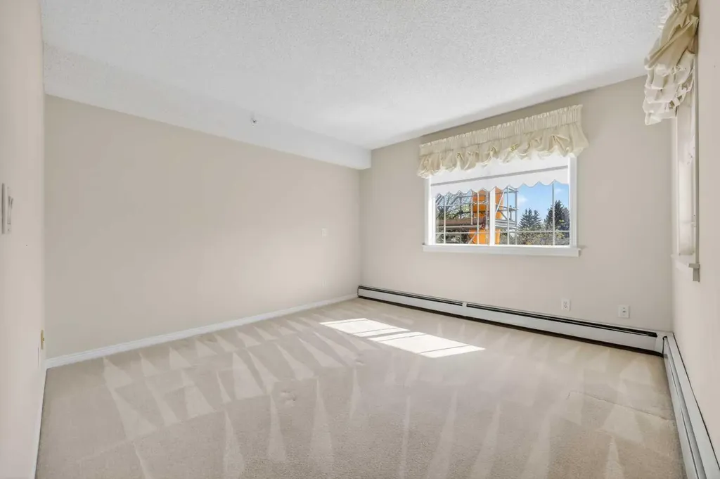 9449 19 Street SW Calgary AB T2V 5J8