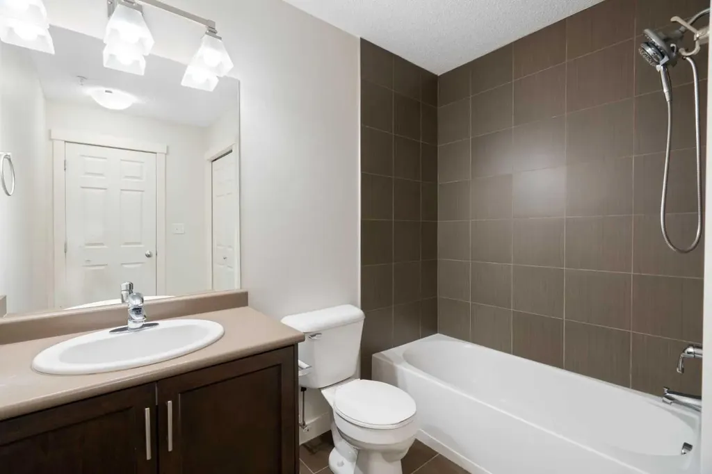 3950 46 Avenue NW Calgary AB T3A0P9