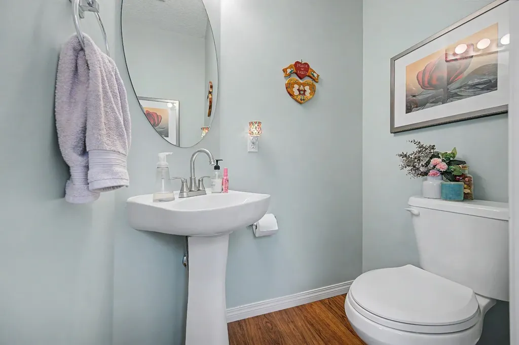 65 Royal Birch Villas NW Calgary AB T3G 5V2
