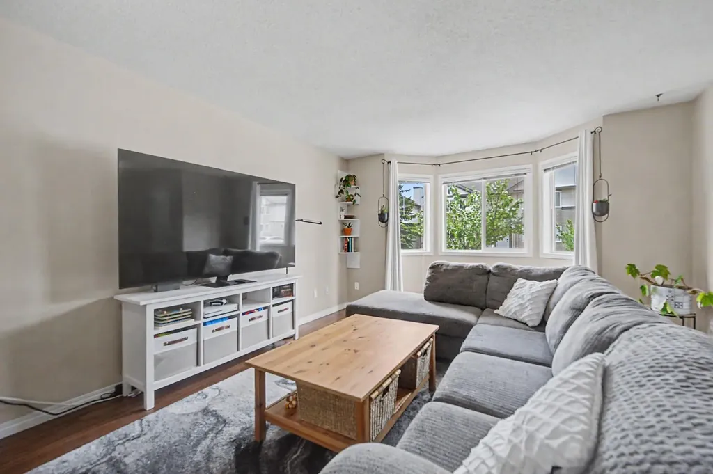 65 Royal Birch Villas NW Calgary AB T3G 5V2