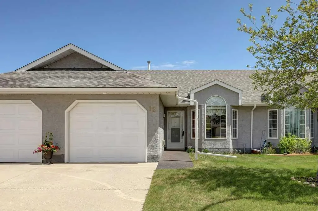 12 Parklane Place Strathmore AB T1P 1K7