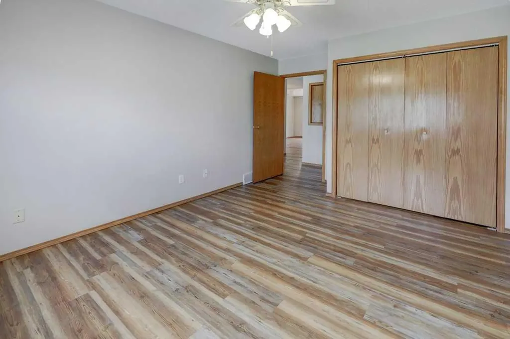 12 Parklane Place Strathmore AB T1P 1K7