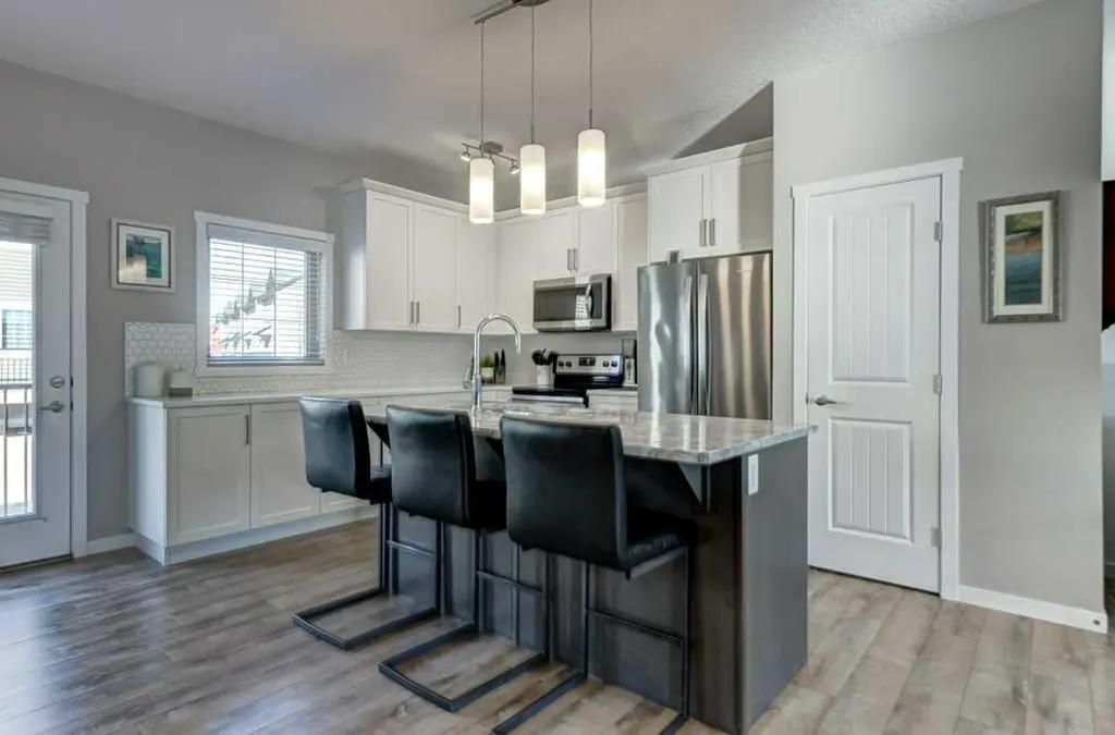 444 Legacy Point SE Calgary AB T2X 3Z3