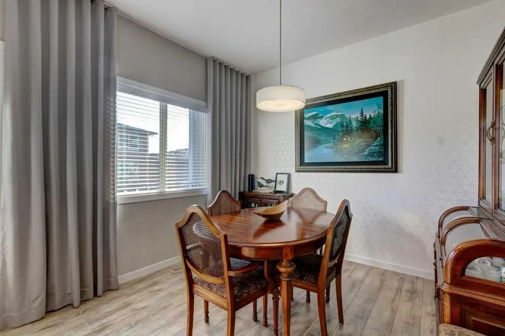 444 Legacy Point SE Calgary AB T2X 3Z3