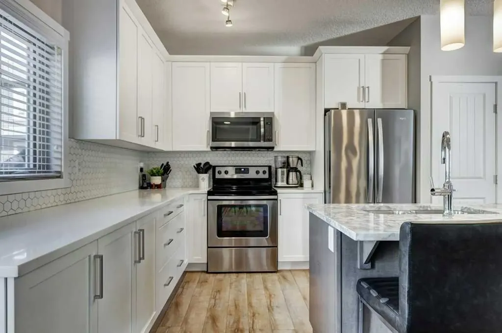 444 Legacy Point SE Calgary AB T2X 3Z3