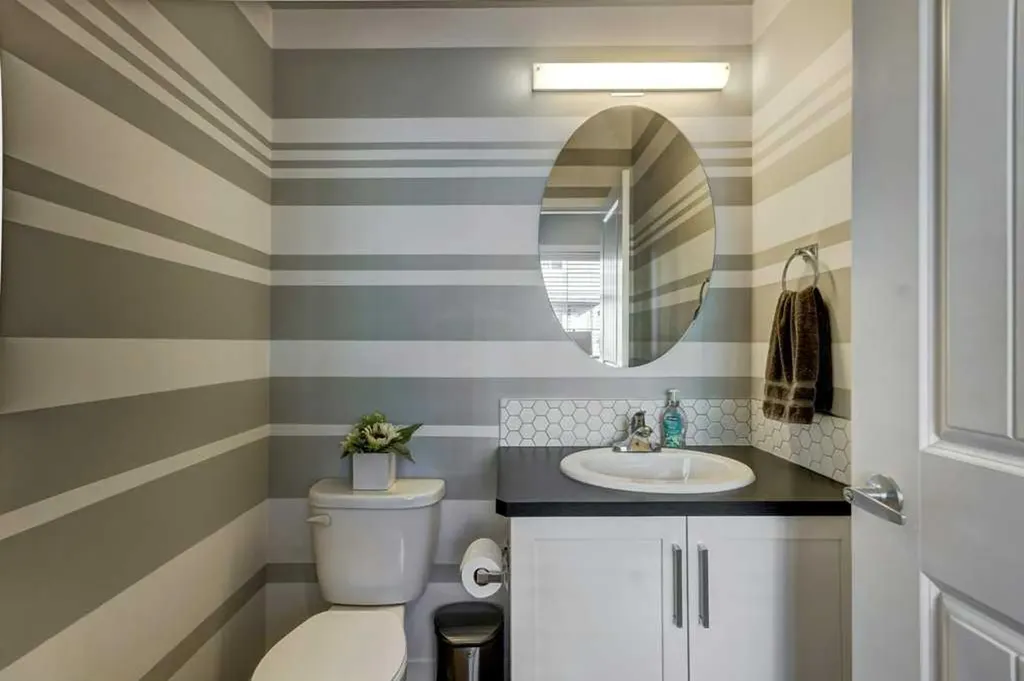 444 Legacy Point SE Calgary AB T2X 3Z3